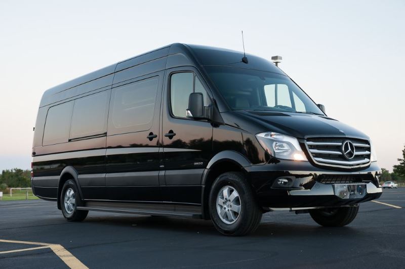Hampton 14 Passenger Sprinter Bus